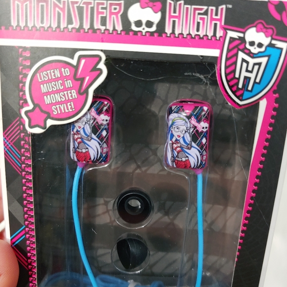 Monster High Earbuds - Picture 3 of 8